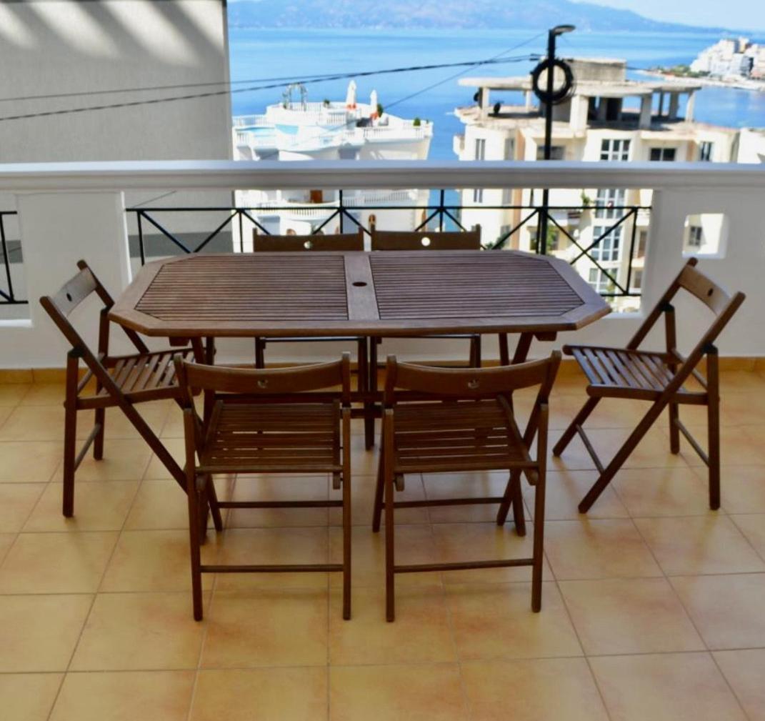Andi Apartment Sarandë Exteriör bild