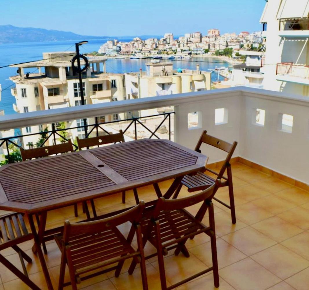 Andi Apartment Sarandë Exteriör bild
